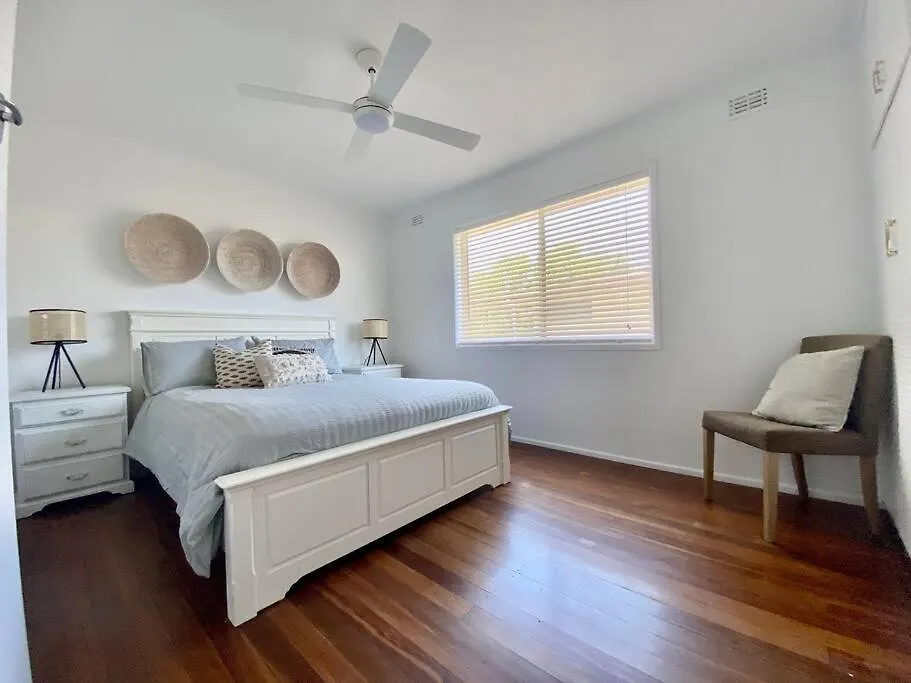 Holiday home Bare Foot & Beachy On Binya! Pet Friendly House Gold Coast