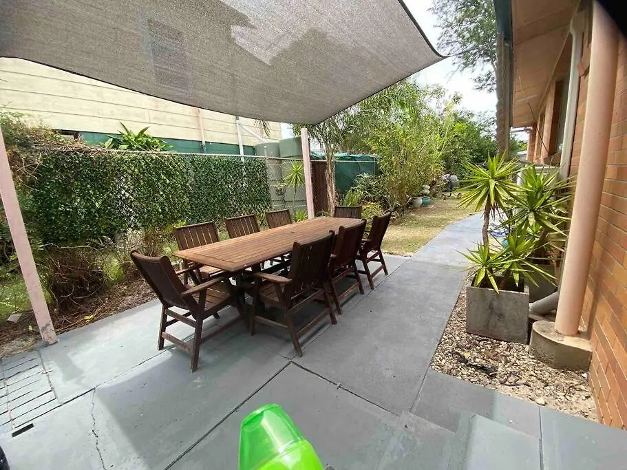 Bare Foot & Beachy On Binya! Pet Friendly House Gold Coast